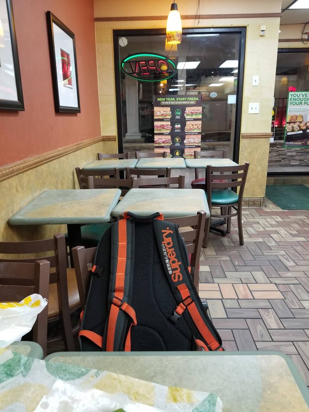 Subway Restaurants | restaurant | 215 North Ave, New Rochelle, NY 10801, USA | 9146334099 OR +1 914-633-4099