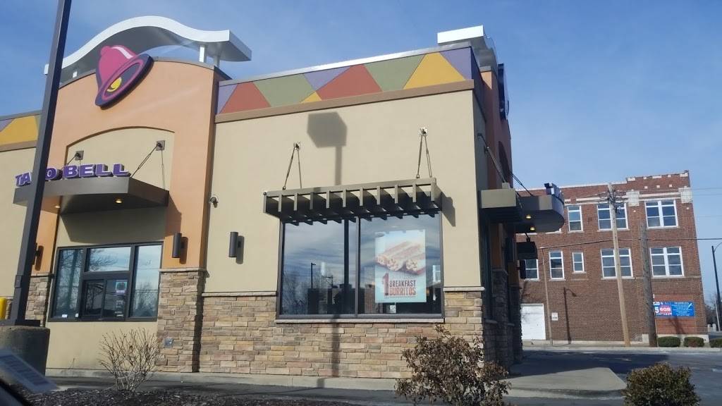 Taco Bell | meal takeaway | 3501 S Grand Ave, St. Louis, MO 63118, USA | 3147717422 OR +1 314-771-7422