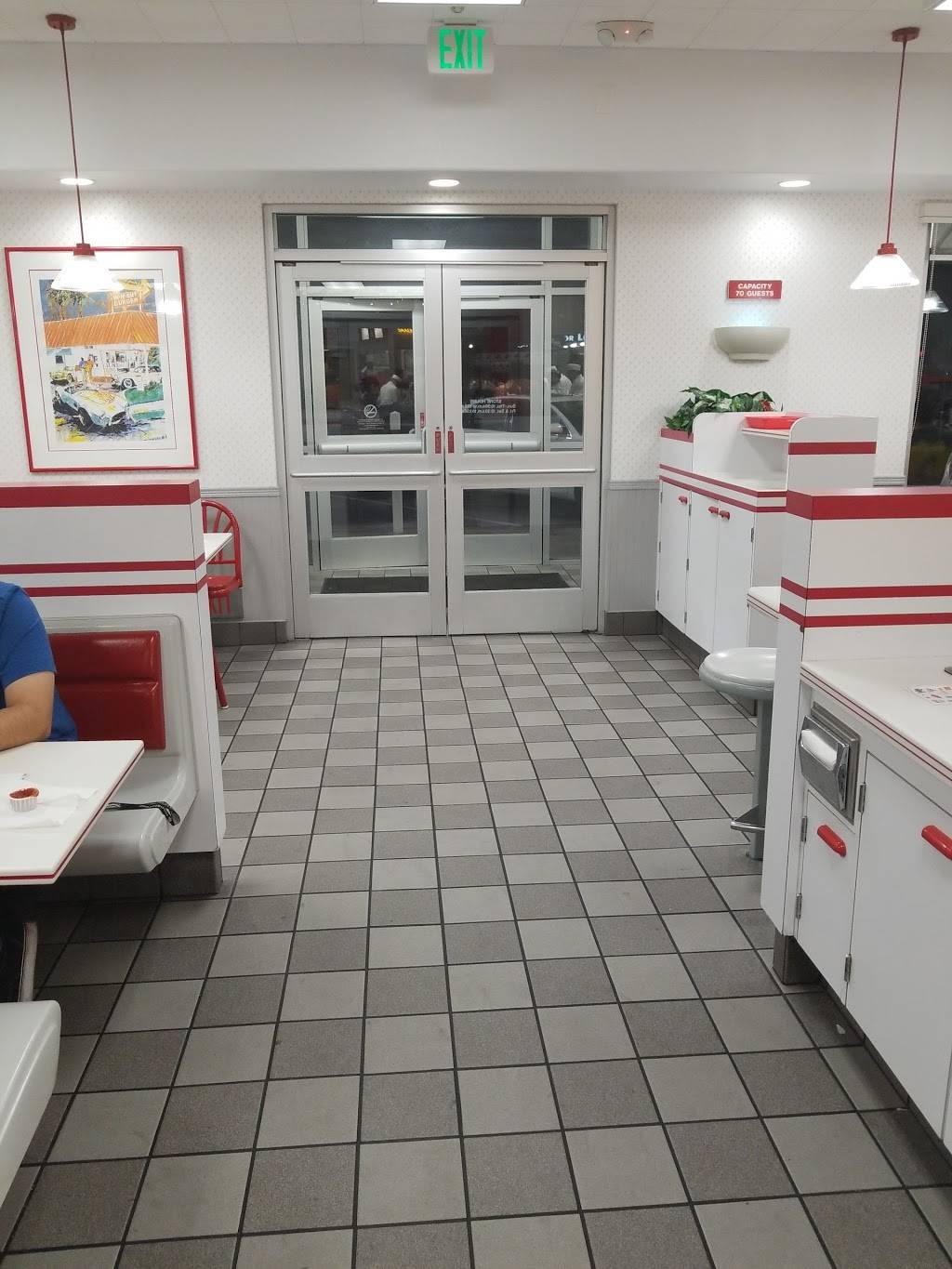 In-N-Out Burger | restaurant | 2790 W Chandler Blvd, Chandler, AZ 85224, USA | 8007861000 OR +1 800-786-1000