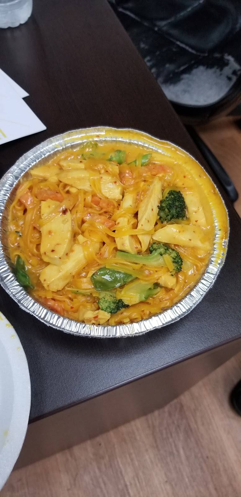 Thai Lan Xang Restaurant | restaurant | 2629 Howard Ave, Windsor, ON N8X 4Z3, Canada | 5199667711 OR +1 519-966-7711