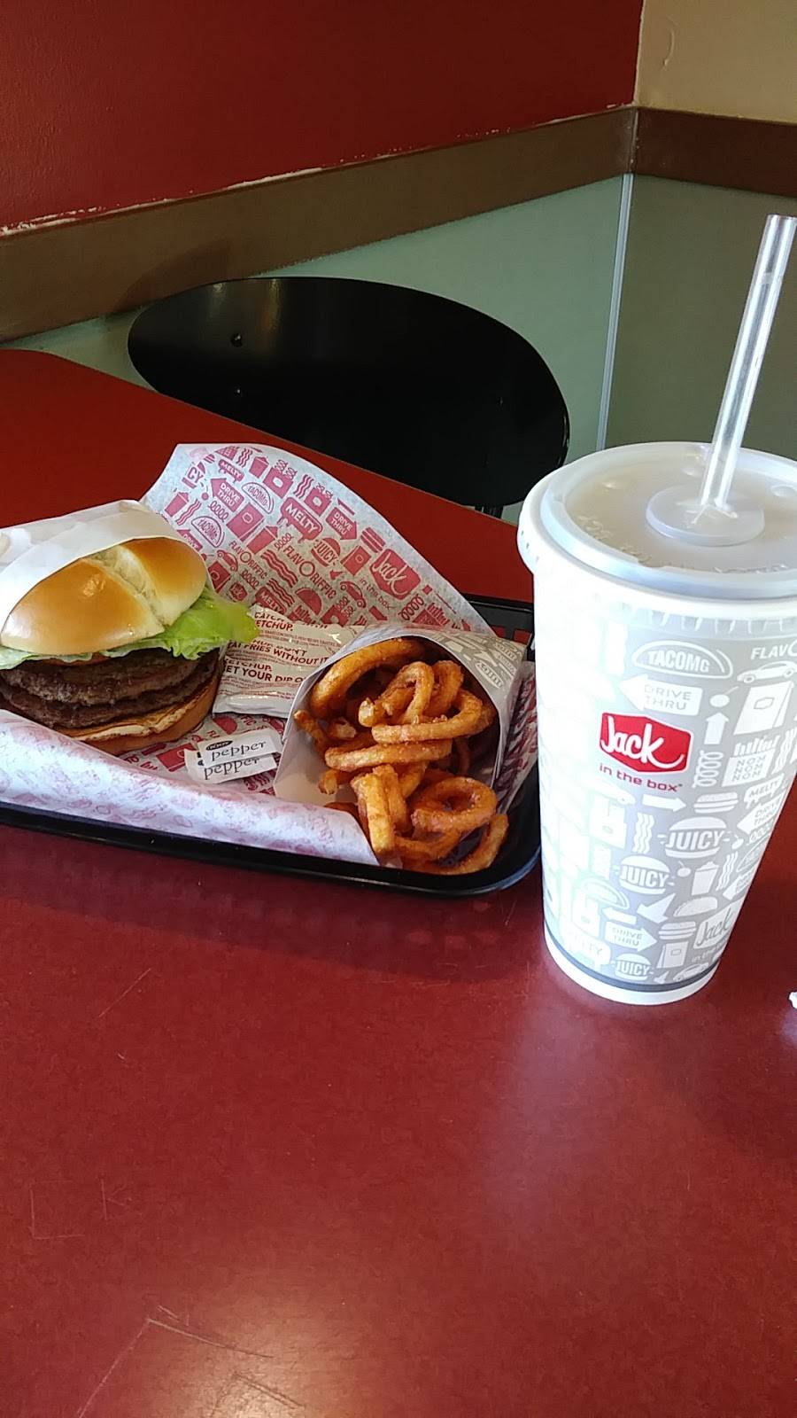 Jack in the Box | restaurant | 801 Telephone Rd, Houston, TX 77023, USA | 7139266437 OR +1 713-926-6437