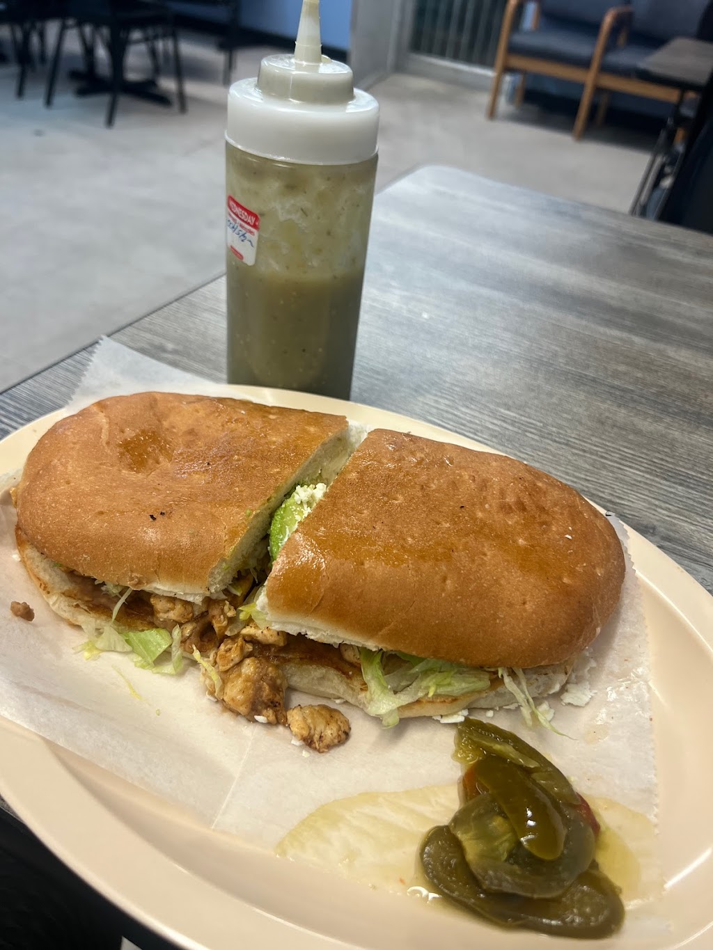 Restaurante El Tomate | restaurant | 1450 Courtright Rd, Columbus, OH 43227, USA | 6147453513 OR +1 614-745-3513