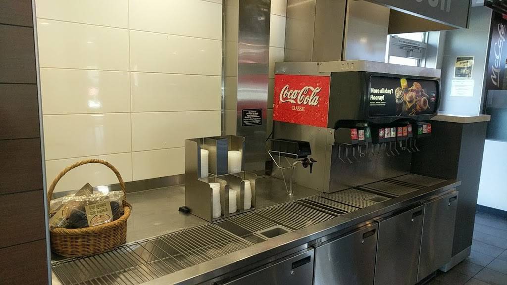 McDonalds | cafe | 1675 N Perris Blvd, Perris, CA 92571, USA | 9519404180 OR +1 951-940-4180