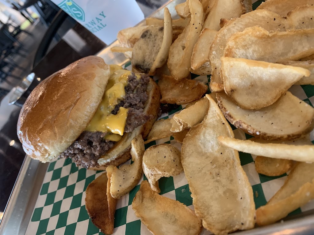 Fairway Social | restaurant | 240 S Main St, Alpharetta, GA 30009, USA | 4706571448 OR +1 470-657-1448