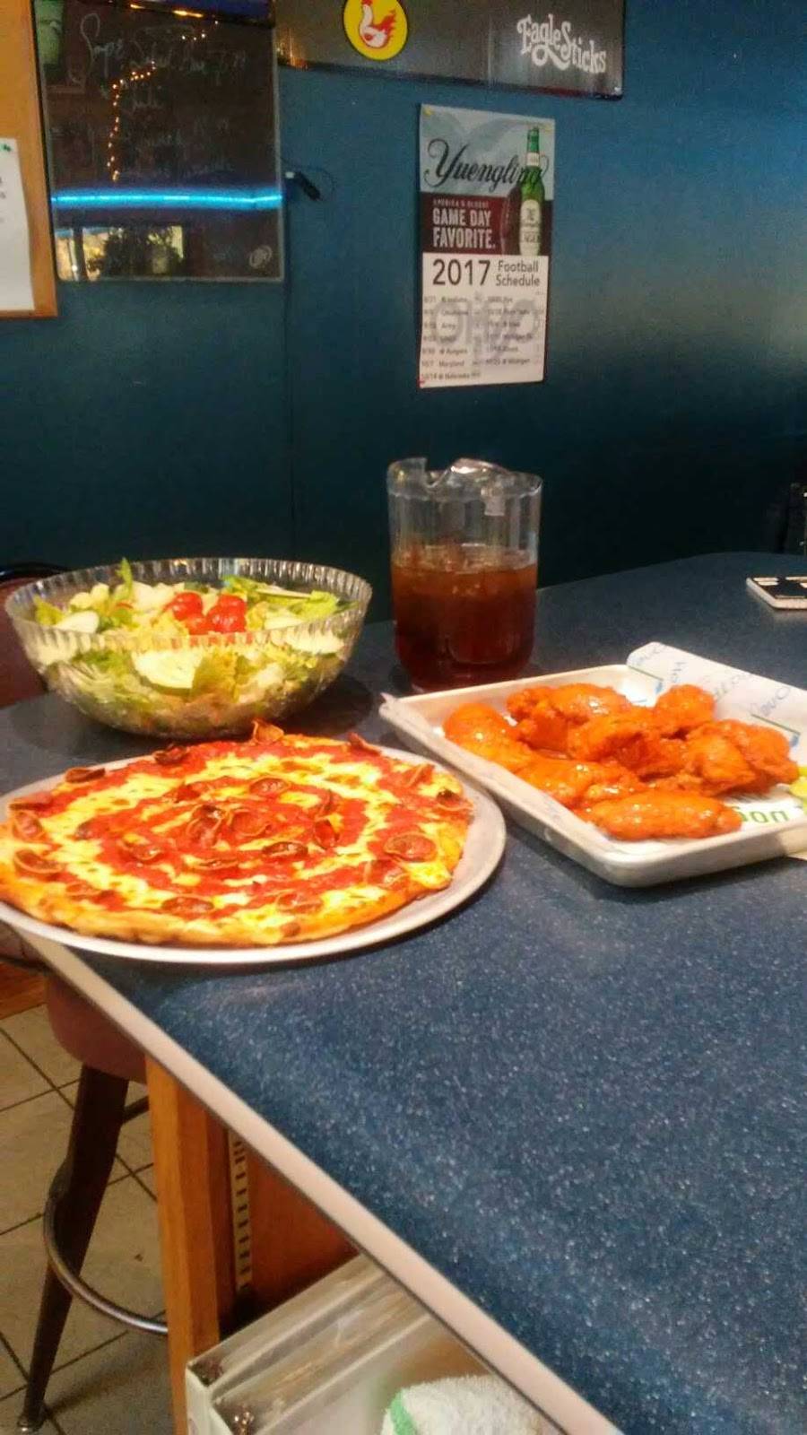 Inn At Eagle Sticks | restaurant | 2655 Maysville Pike, Zanesville, OH 43701, USA | 7404544900 OR +1 740-454-4900