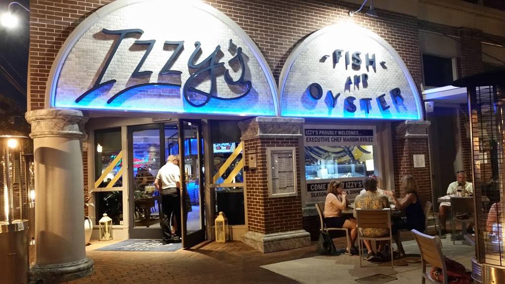 Izzys Fish & Oyster | restaurant | 2282 First St, Fort Myers, FL 33901, USA | 2393374999 OR +1 239-337-4999