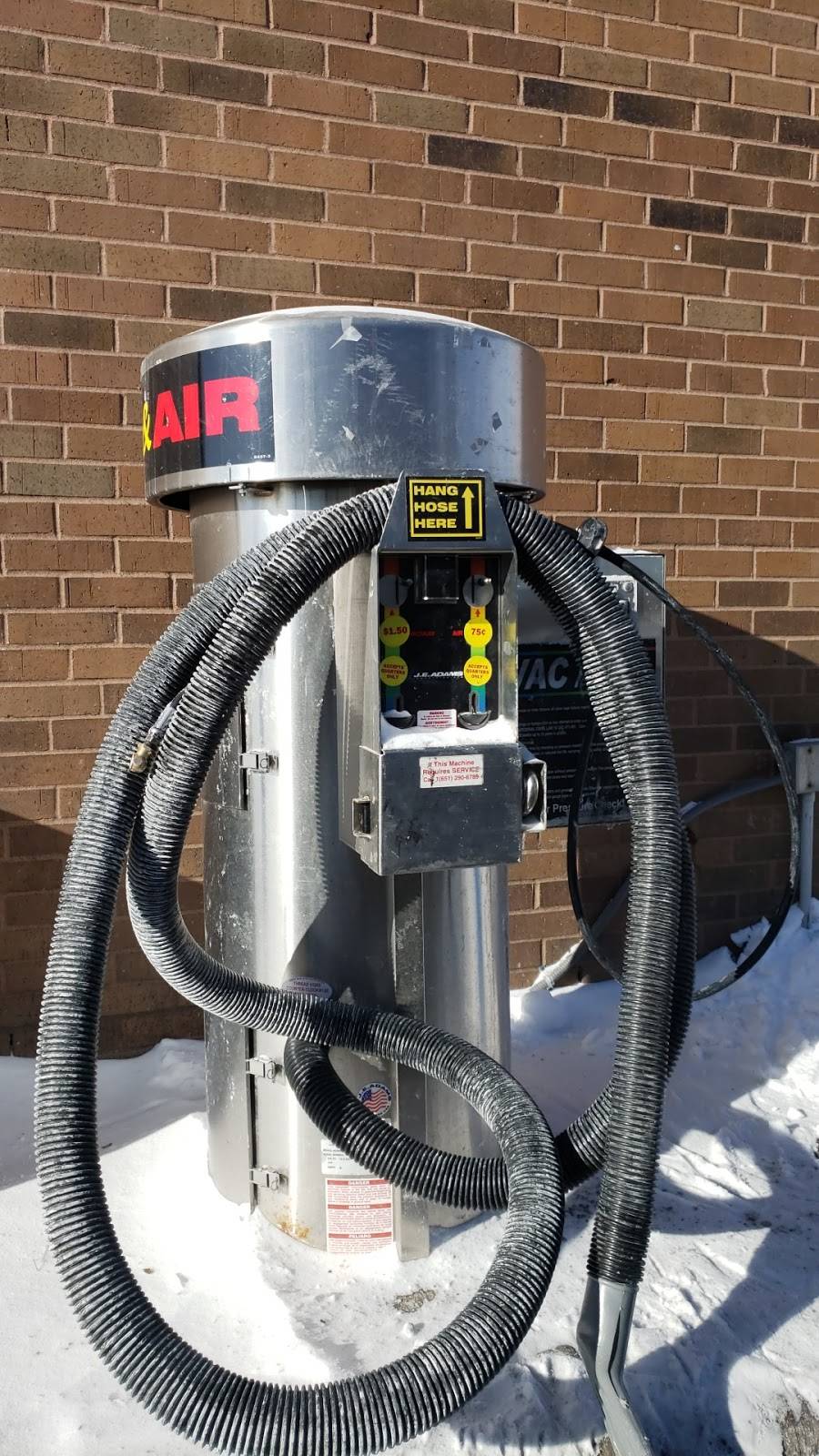 Holiday Stationstores | cafe | 1583 County Rd C West, Roseville, MN 55113, USA | 6516332119 OR +1 651-633-2119