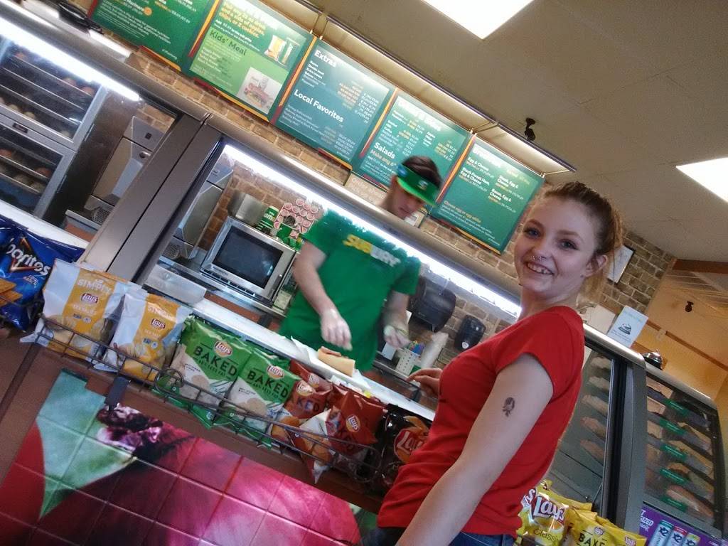 Subway | restaurant | 903 E Main St, Charleston, AR 72933, USA | 4799650040 OR +1 479-965-0040