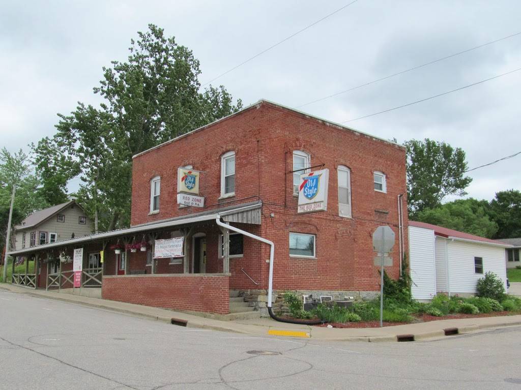 Red Zone | restaurant | 360 Main St, Highland, WI 53543, USA | 6089297888 OR +1 608-929-7888
