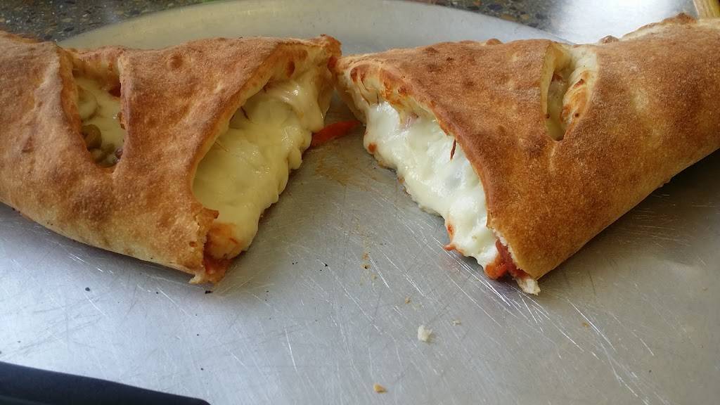 Hussons Pizza | restaurant | 301 36th St SE, Charleston, WV 25304, USA | 3049250382 OR +1 304-925-0382