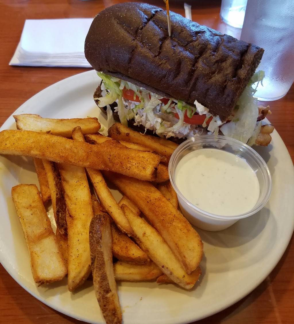 Davids Deli & Restaurant | restaurant | 1984 Eastwood Rd, Wilmington, NC 28403, USA | 9102569070 OR +1 910-256-9070