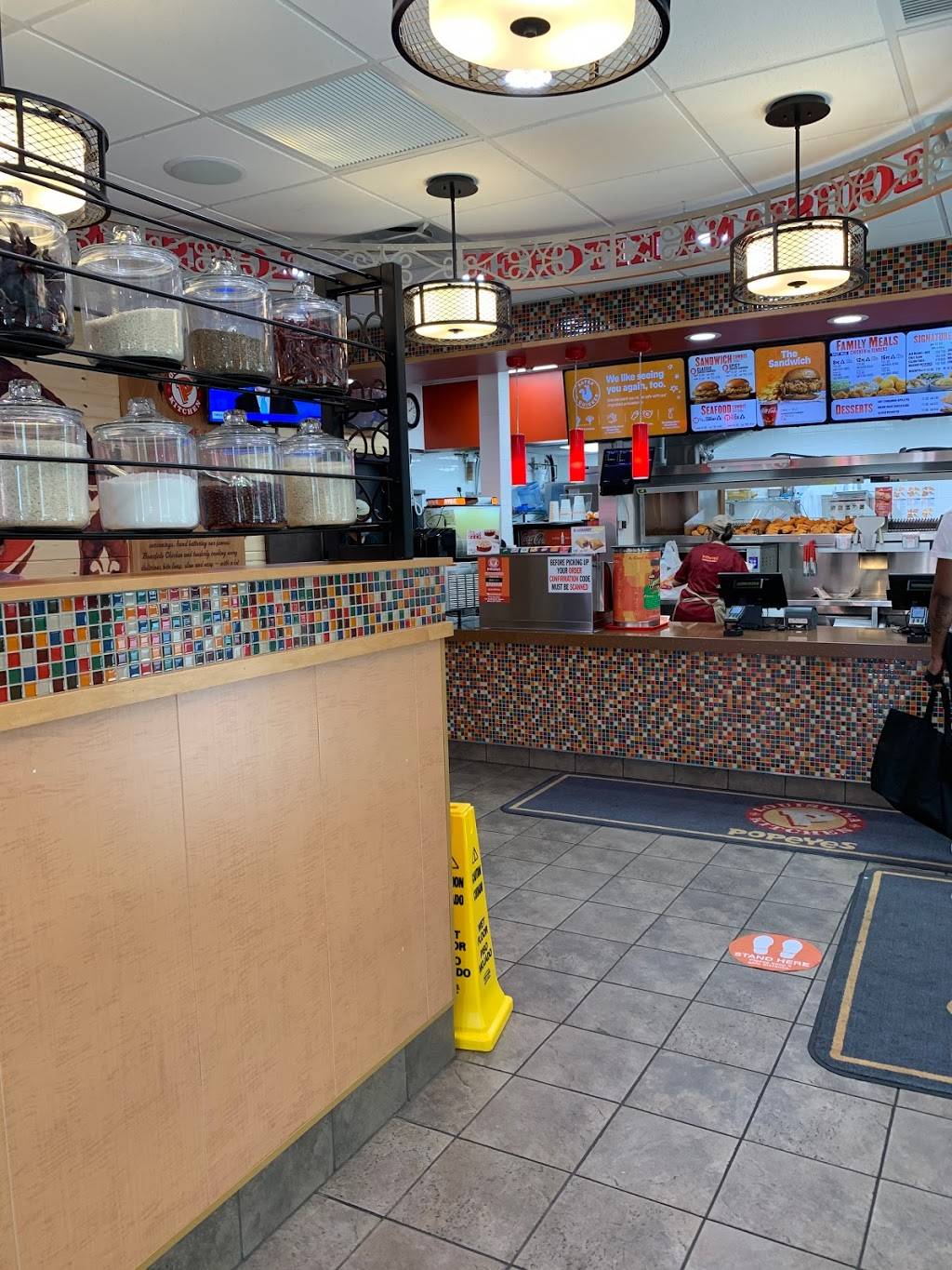 Popeyes Louisiana Kitchen | restaurant | 130 Westchester Square, The Bronx, NY 10461, USA | 7186846633 OR +1 718-684-6633