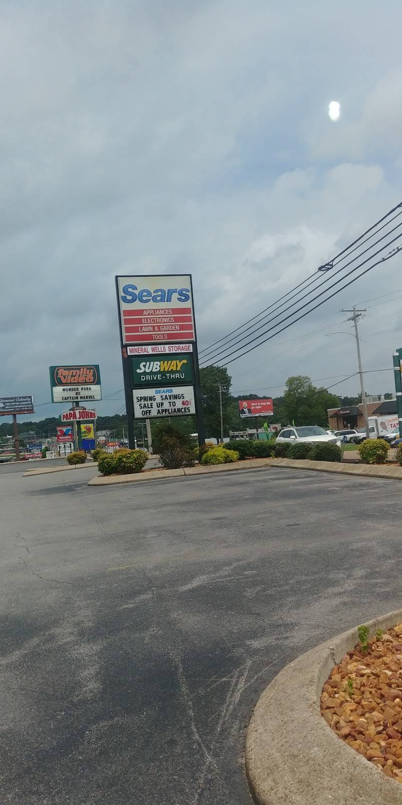 Subway | restaurant | 1060 Mineral Wells Ave, Paris, TN 38242, USA | 7316423210 OR +1 731-642-3210