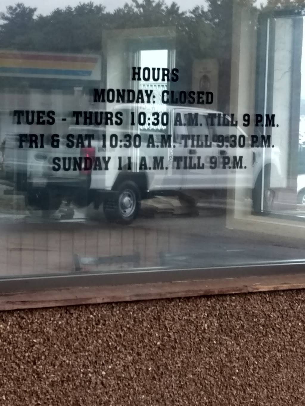 Old Hickory BBQ Takeout | restaurant | 241 Woodman Dr, Dayton, OH 45431, USA | 9372534065 OR +1 937-253-4065