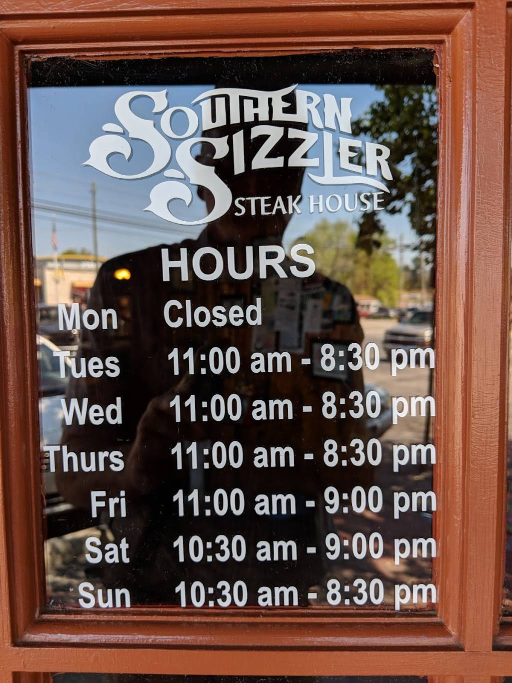 Southern Sizzler | restaurant | 1405 S Madison St, Whiteville, NC 28472, USA | 9106401861 OR +1 910-640-1861