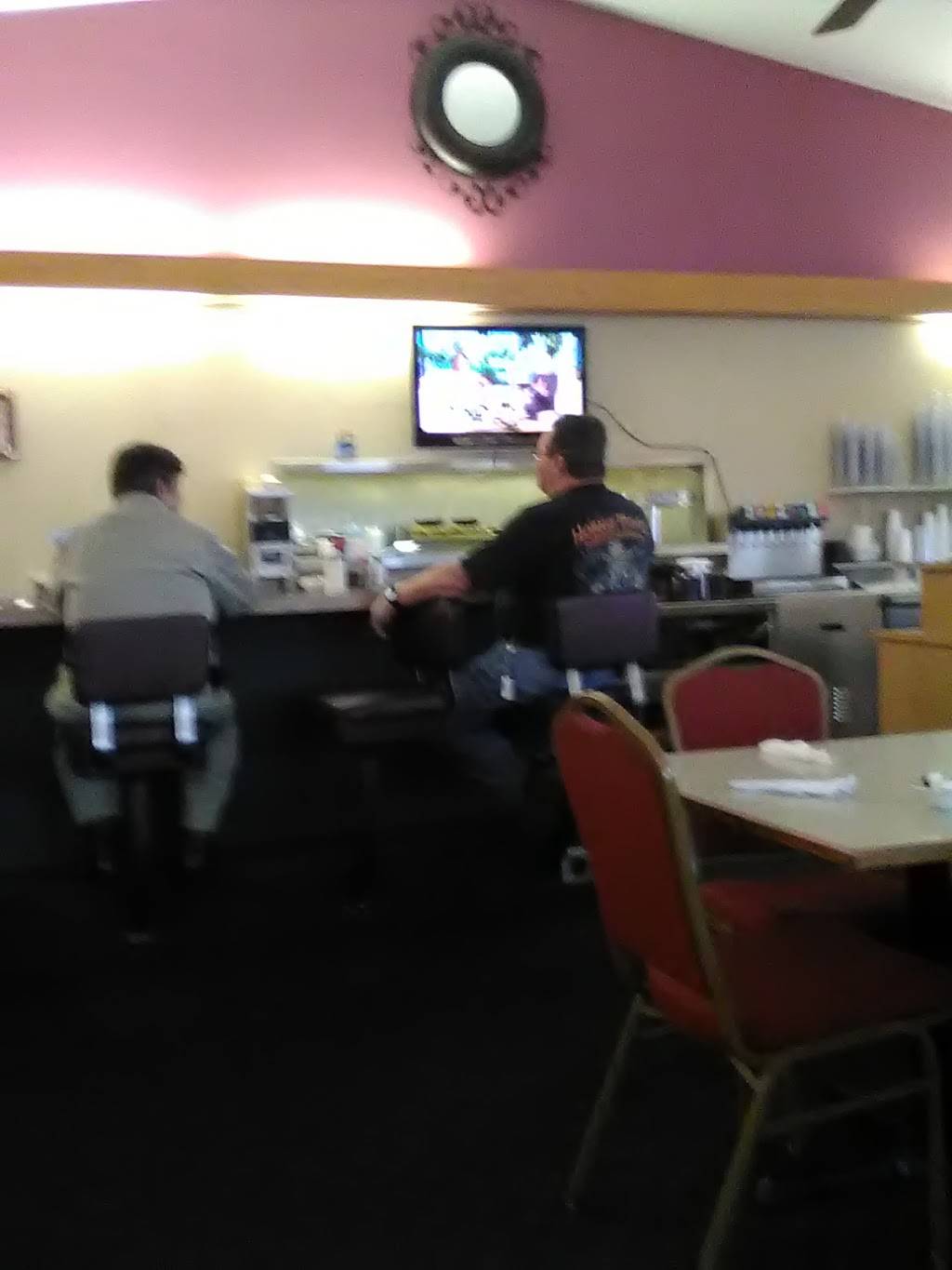 Valley Grill | restaurant | 2170 N 3rd St, Terre Haute, IN 47804, USA | 8122359500 OR +1 812-235-9500