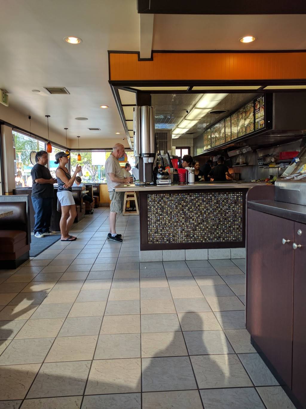 Steves | restaurant | 18202 Prairie Ave, Torrance, CA 90504, USA | 3105429600 OR +1 310-542-9600