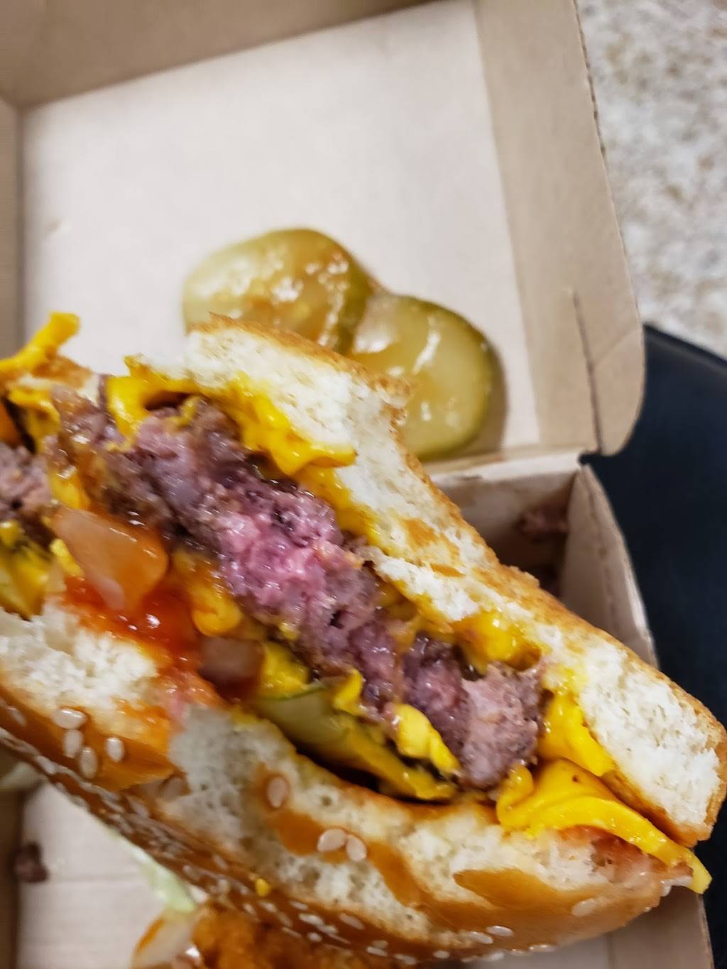 McDonalds | cafe | 82 Fort Couch Rd, Pittsburgh, PA 15241, USA | 4128542230 OR +1 412-854-2230