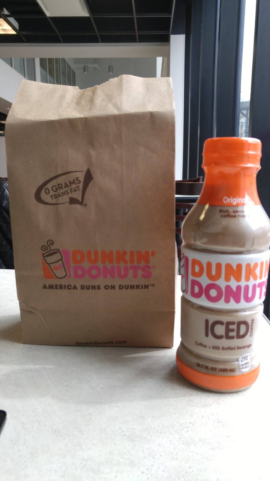 Dunkin | bakery | 11451 Euclid Ave, Cleveland, OH 44106, USA | 2163684639 OR +1 216-368-4639