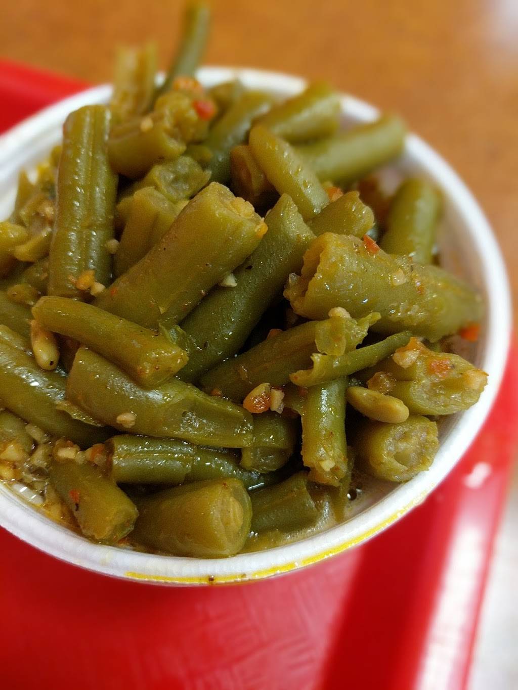 Lutfis Fried Fish | restaurant | 307 NE Englewood Rd, Kansas City, MO 64118, USA | 8162161503 OR +1 816-216-1503