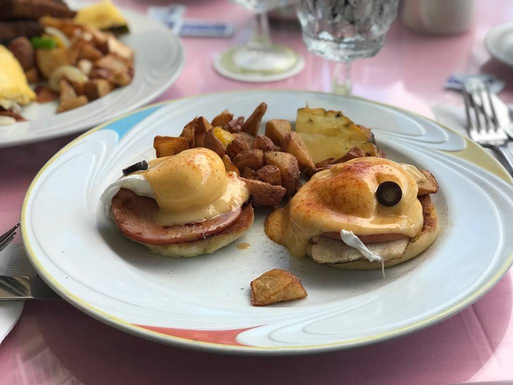 Hau Tree Lanai | restaurant | 2863 Kalakaua Avenue Lobby floor of the New Otani Kaimana Beach Hotel, Honolulu, HI 96815, USA | 8089217066 OR +1 808-921-7066
