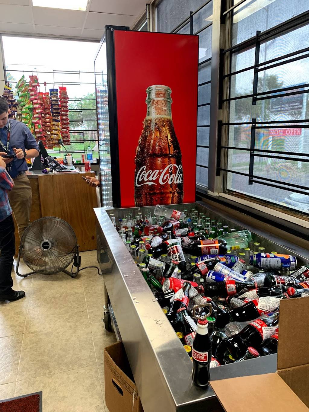 Sierra’s Taqueria | restaurant | 7006 Bellfort St, Houston, TX 77087, USA | 8327404134 OR +1 832-740-4134