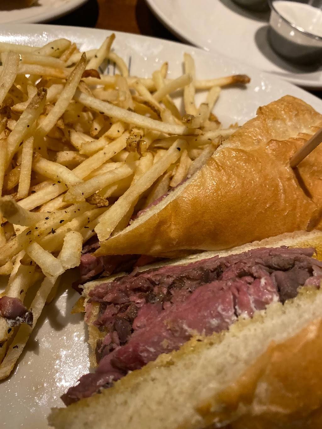 Merus Grill | restaurant | 1180-1 Uptown Park Blvd, Houston, TX 77056, USA | 3462995775 OR +1 346-299-5775