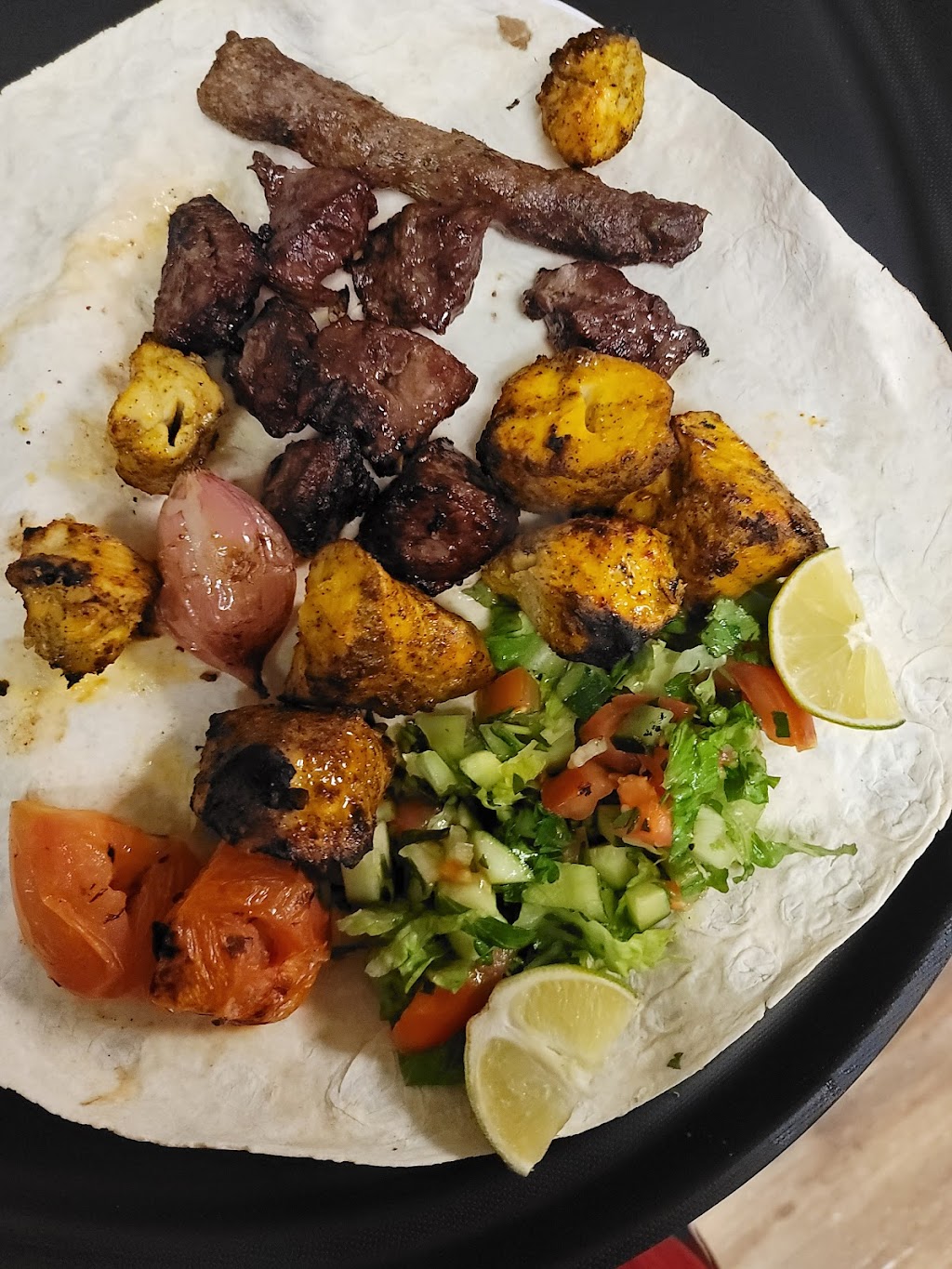 Palmyra Restuarant | restaurant | 2907 Douglas Ave, Des Moines, IA 50310, USA | 5156303402 OR +1 515-630-3402