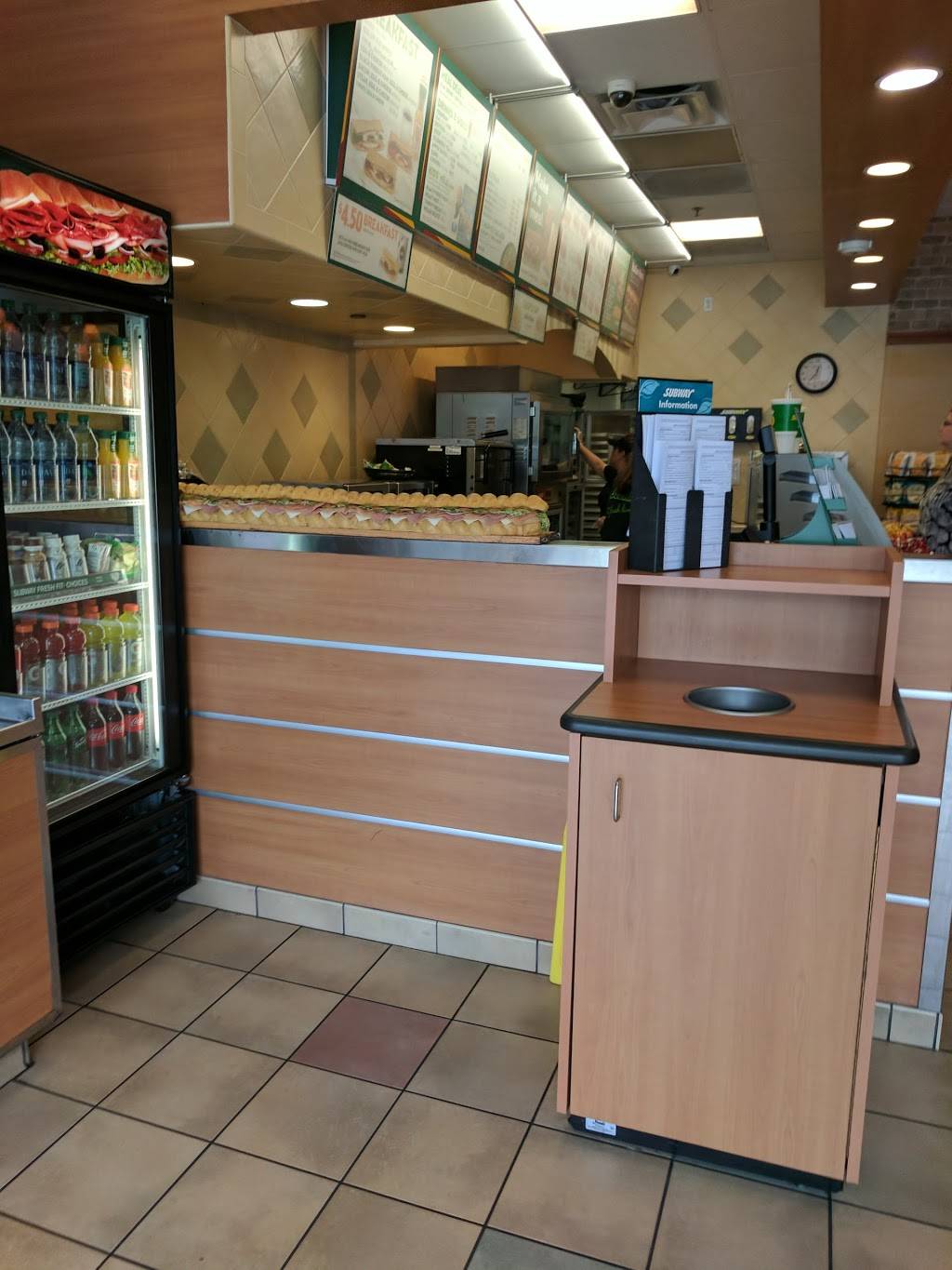 Subway | restaurant | 2508 Las Posas Road, Square Suite B, Camarillo, CA 93010, USA | 8059870198 OR +1 805-987-0198