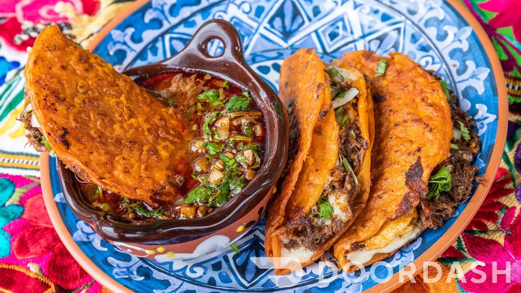 Los Jalapeños LLC | restaurant | 740 Lynch St SW, Grand Rapids, MI 49503, USA | 6167237548 OR +1 616-723-7548