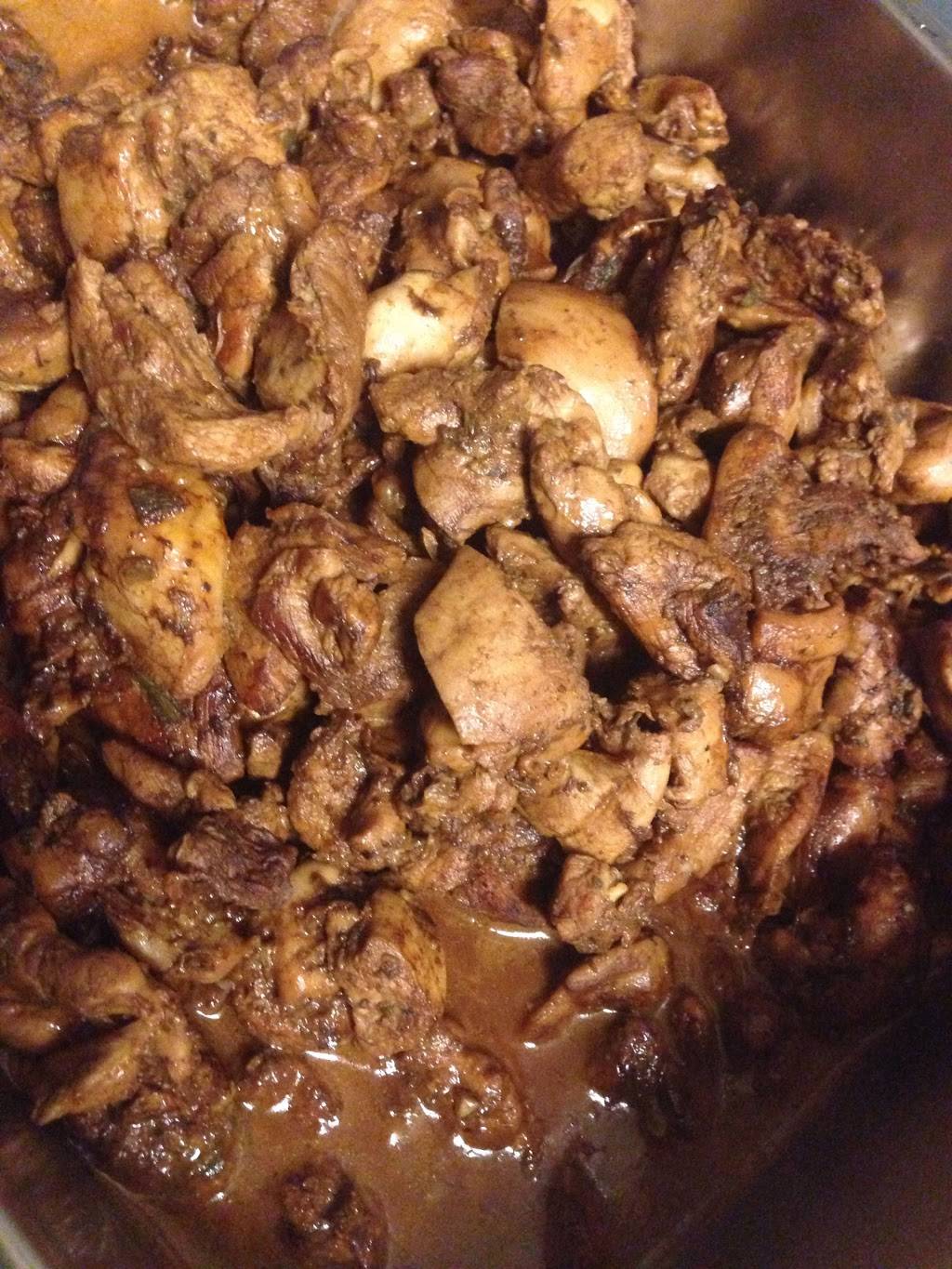 Bobby Bs Roti Shop | restaurant | 1176 Fairfield Ave, Bridgeport, CT 06605, USA | 2035405937 OR +1 203-540-5937