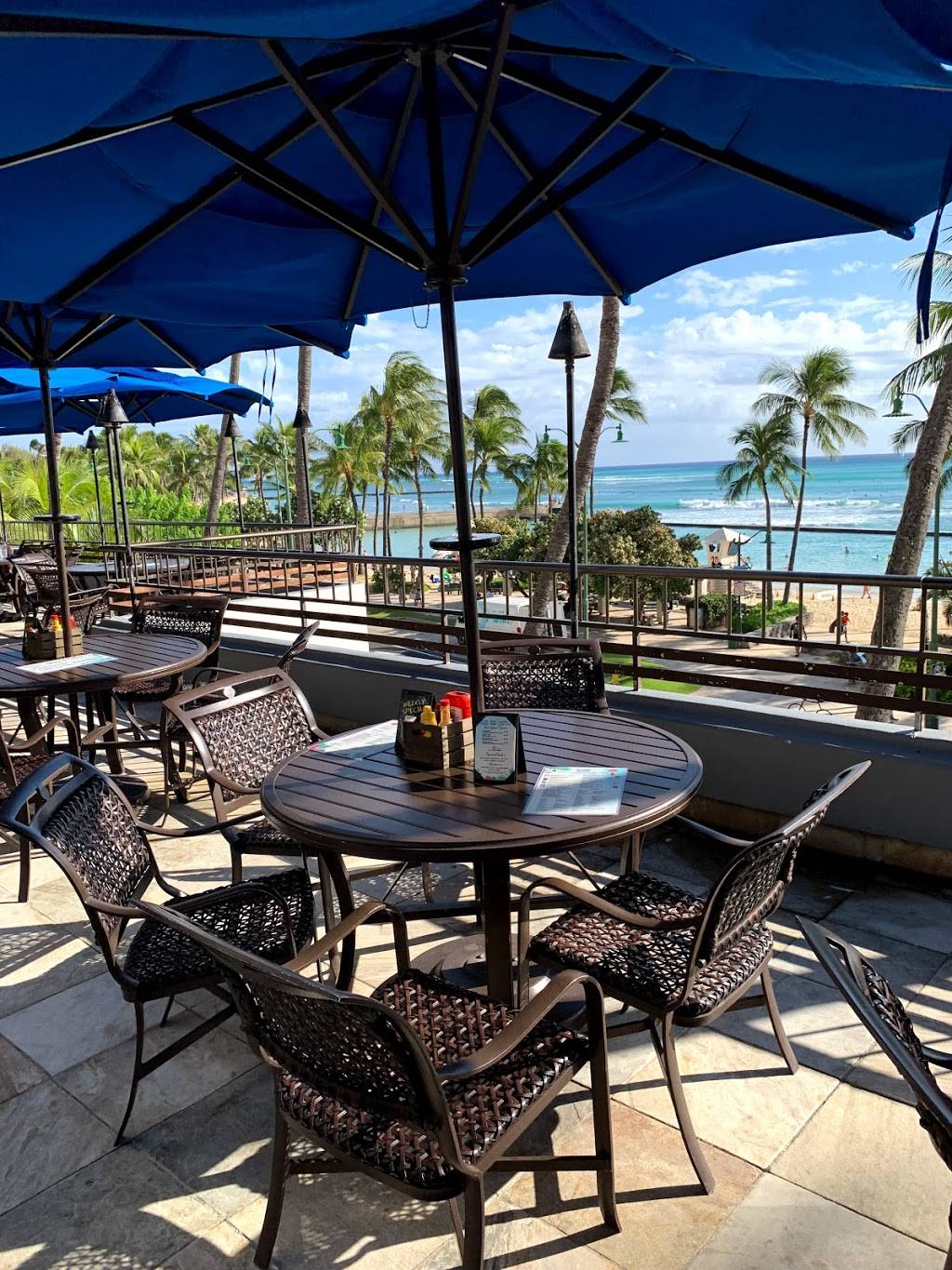Moana Terrace Bar & Grill | restaurant | 2552 Kalakaua Ave, Honolulu, HI 96815, USA | 8089226611 OR +1 808-922-6611