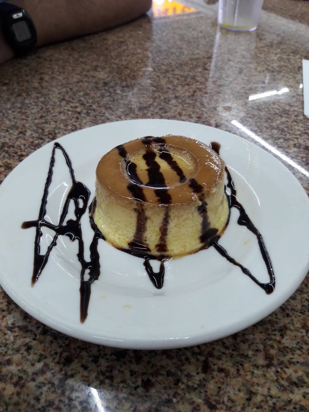 El Embajador Colombiano | restaurant | 7532 N Armenia Ave, Tampa, FL 33604, USA | 8139322629 OR +1 813-932-2629