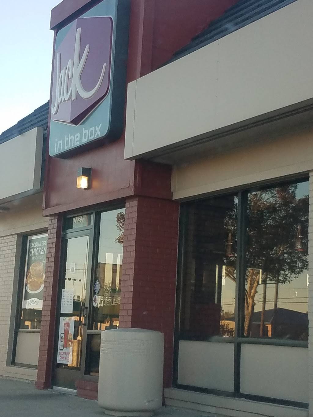 Jack in the Box | restaurant | 12235 Jones Rd, Houston, TX 77070, USA | 2818947331 OR +1 281-894-7331
