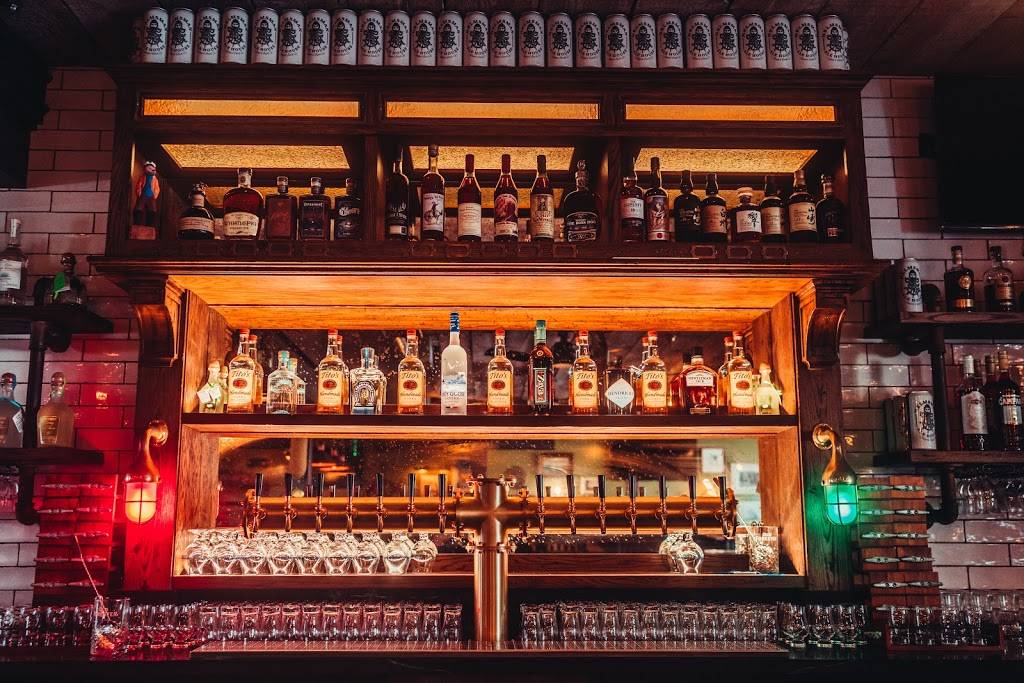 Helmsman Ale House | restaurant | 2920 Newport Blvd, Newport Beach, CA 92663, USA | 9492209977 OR +1 949-220-9977