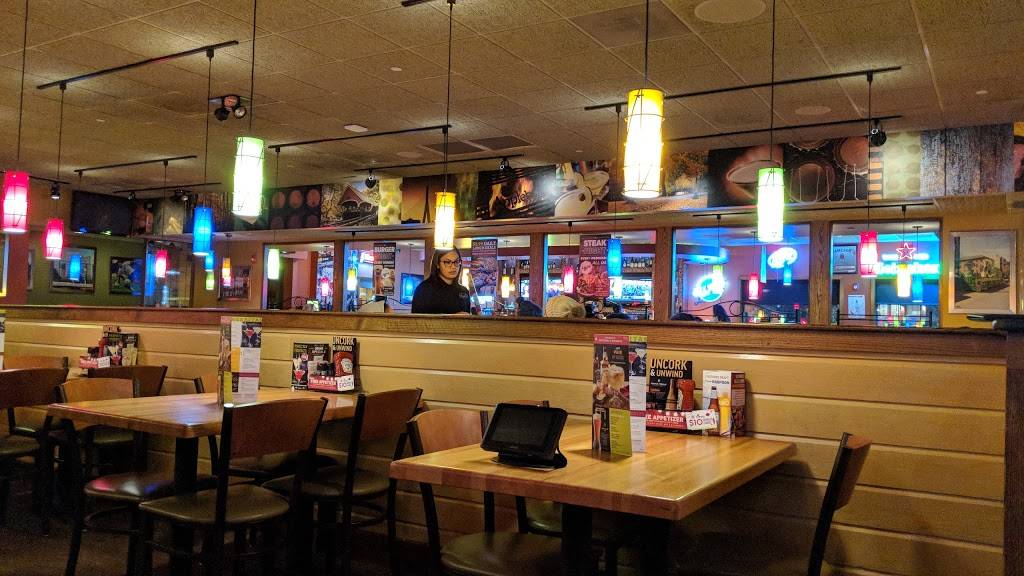 Applebees Grill + Bar | restaurant | 11A Allstate Rd, Dorchester, MA 02125, USA | 6174427139 OR +1 617-442-7139