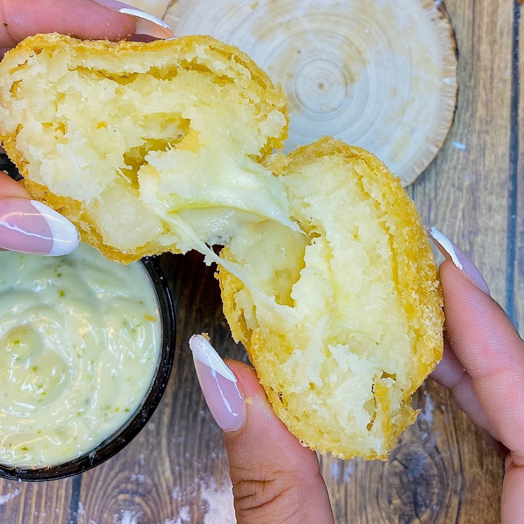 Pasteles Edward Miami | restaurant | 7299 NW 36th St, Miami, FL 33166, USA | 9547465701 OR +1 954-746-5701