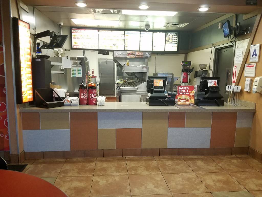 Jack in the Box | restaurant | 500 E 4th St, Perris, CA 92570, USA | 9519432600 OR +1 951-943-2600
