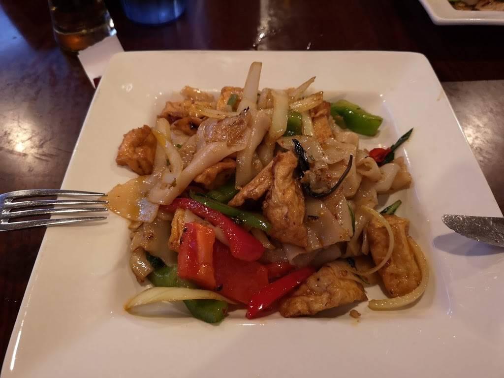 Sawatdee Thai Restaurant | restaurant | 2250 Clarendon Blvd, Arlington, VA 22201, USA | 7032438181 OR +1 703-243-8181