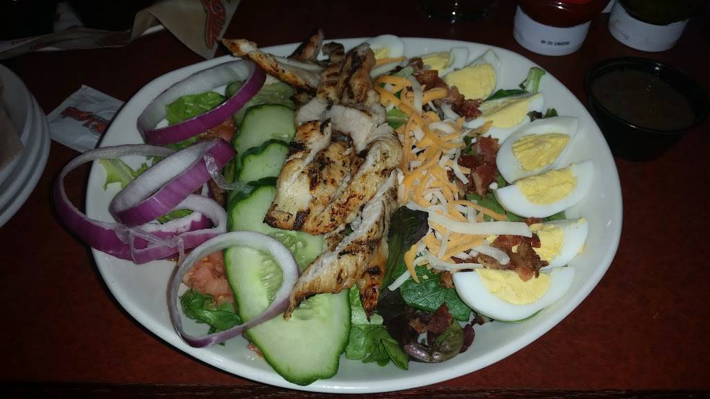 St. Louis Bar & Grill | restaurant | 1911 Lansdowne St W, Peterborough, ON K9K 0C9, Canada | 7057401135 OR +1 705-740-1135