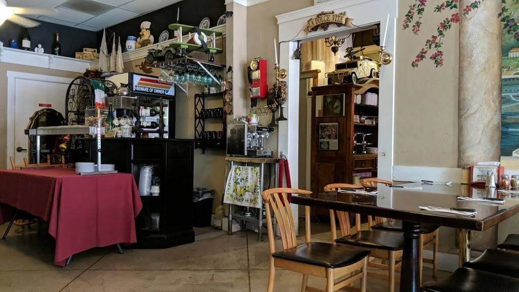 Evelyns Big Italian | restaurant | 704 Texas St, Fairfield, CA 94533, USA | 7074219000 OR +1 707-421-9000