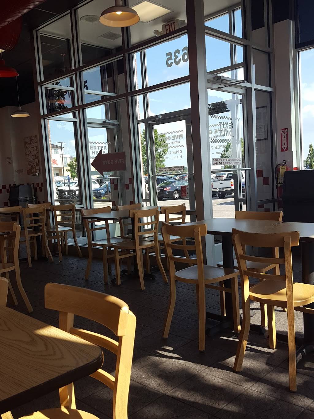 Five Guys | meal takeaway | 10635 Innovation Drive, Miamisburg, OH 45342, USA | 9378659199 OR +1 937-865-9199