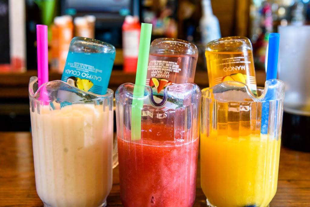 Micks Crab House | restaurant | 902 E Pulaski Hwy, Elkton, MD 21921, USA | 4434856007 OR +1 443-485-6007