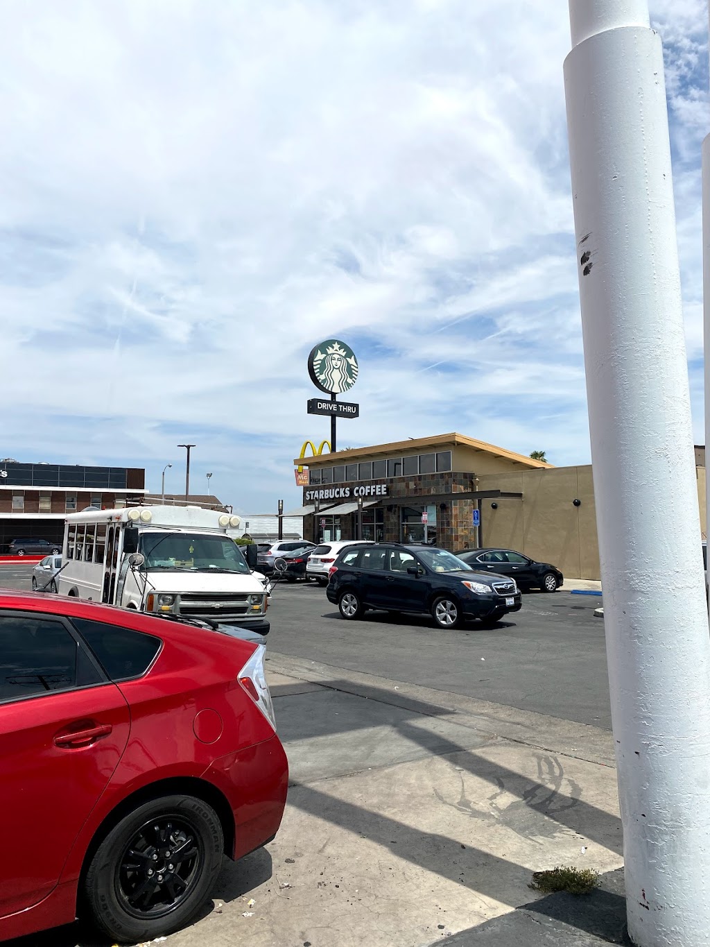 Starbucks | cafe | 1620 E Main St, Barstow, CA 92311, USA | 7602551604 OR +1 760-255-1604