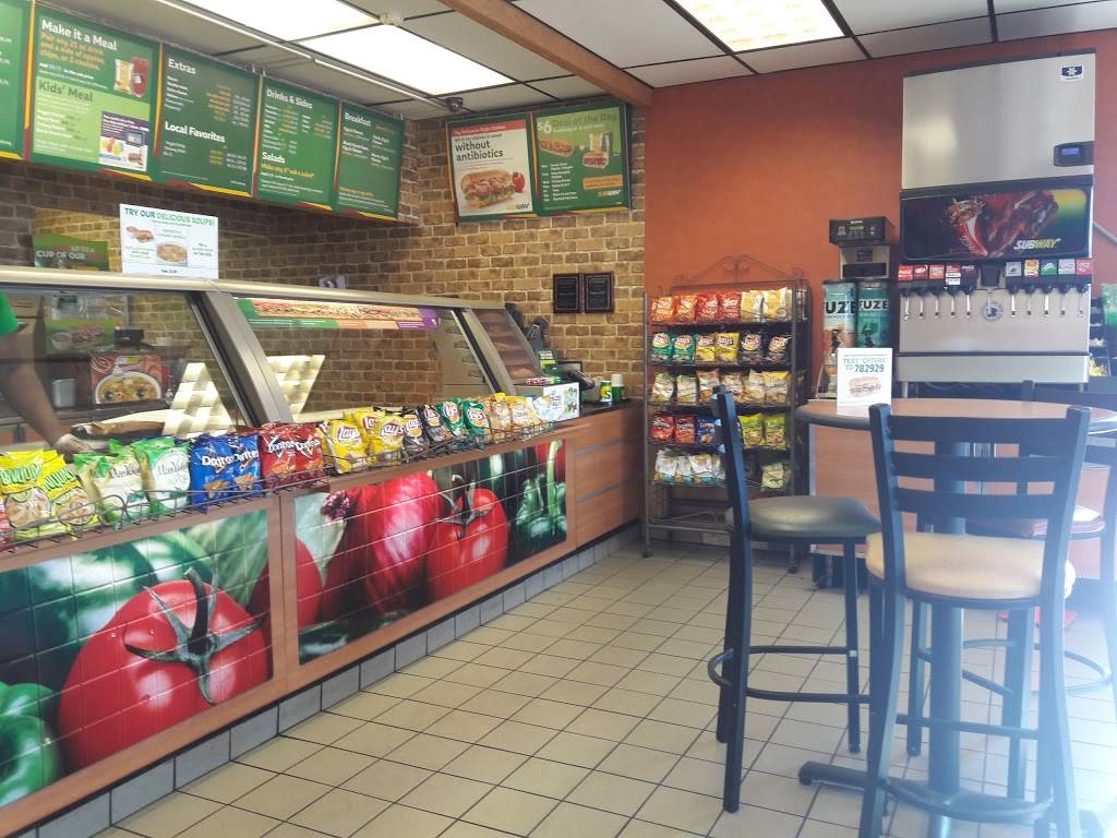 Subway Restaurants | restaurant | 7004 E Admiral Pl Ste A, Tulsa, OK 74115, USA | 9187794329 OR +1 918-779-4329