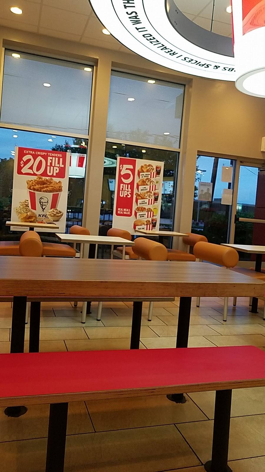 KFC | restaurant | 4812 Outer Loop, Louisville, KY 40219, USA | 5029665439 OR +1 502-966-5439