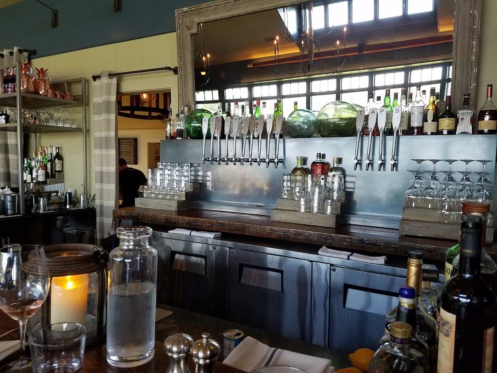 Beach Road | restaurant | 79 Beach Rd, Vineyard Haven, MA 02568, USA | 5086938582 OR +1 508-693-8582