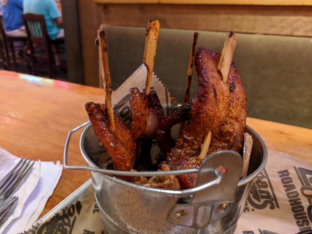 Logans Roadhouse | restaurant | 6226 University Dr NW, Huntsville, AL 35806, USA | 2568377885 OR +1 256-837-7885