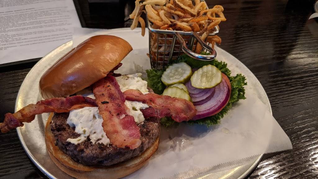 Burgers & Beer | restaurant | 109 W 8th St, Gibson City, IL 60936, USA | 2176805050 OR +1 217-680-5050