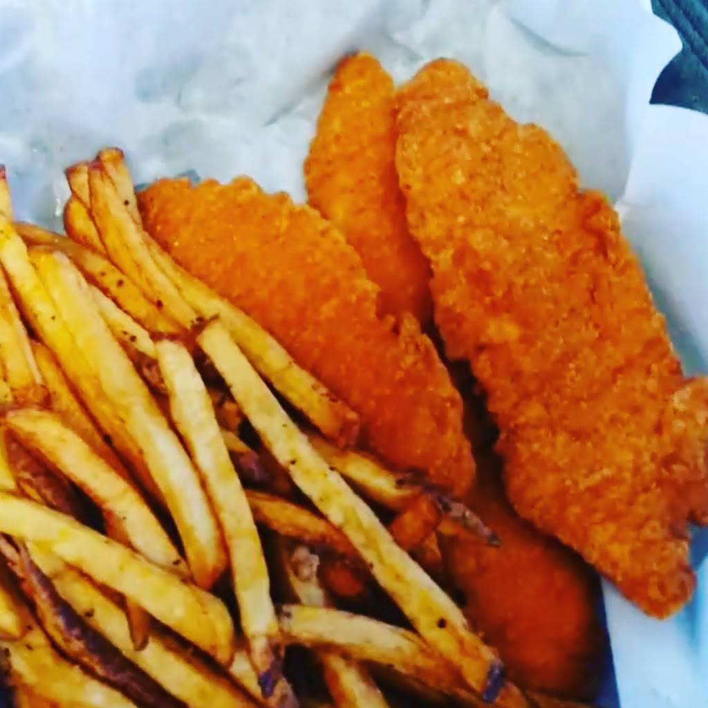 Smack Yo Mamma wings & things | restaurant | 115 E Market St, Akron, OH 44308, USA | 2347888626 OR +1 234-788-8626